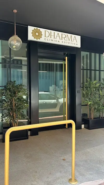 Clínica estética Dharma — Peluquería en San Javier