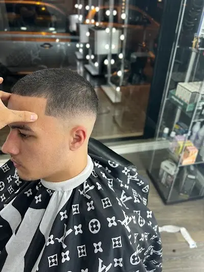 JUANDA ARENAS BARBER STUDIO ALTABIX — Barbería en Elche