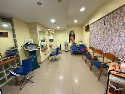 María Murcia Peluqueria y Estetica — Peluquería en Cabezo de Torres