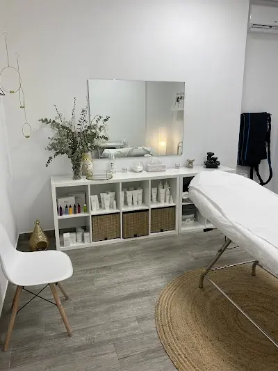 Ana Caballero — Barbería en Petrer