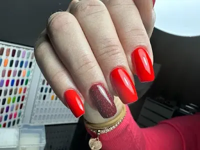 La Felina salón de Manicura Corvera y PuenteTocinos — Peluquería en Corvera