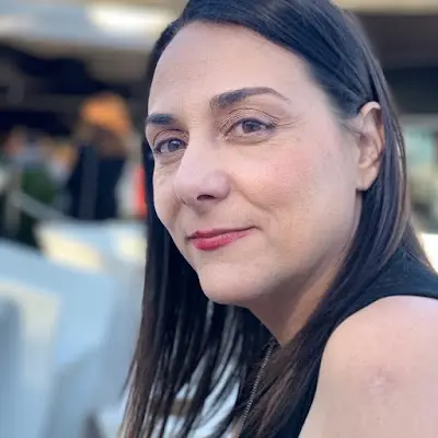 Peluquería Unisex CyM. — Barbería en Cartagena