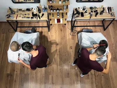G ️19 Barbería — Barbería en Murcia