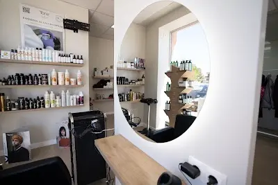 Imagine Hair Studio. — Peluquería en Molina de Segura