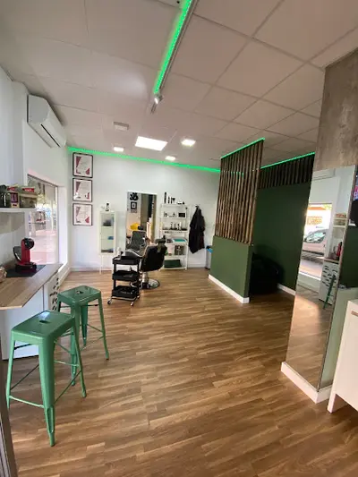 L'GALERÍA Barber Shop — Barbería en El Puntal