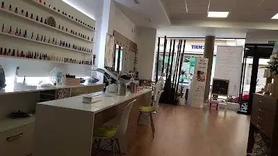 Virginia's Estetica — Peluquería en Jumilla