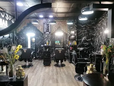 Peluquería Barberia babel — Barbería en Dolores