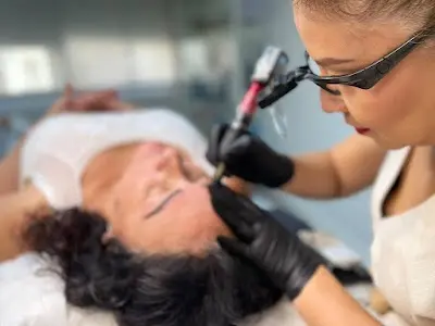 CASAN Clínicas Estéticas — Peluquería en Orihuela