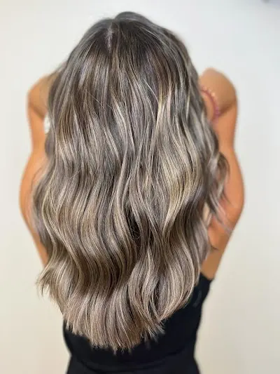 María Jesús Navarrete Estilista-Salón ICON — Peluquería en Elx