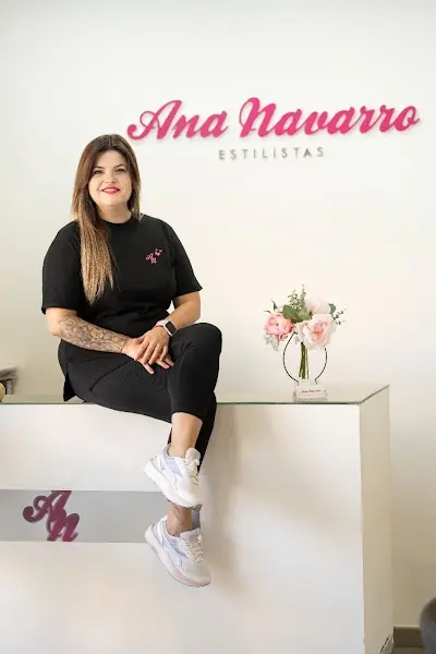 Ana Navarro Estilistas — Peluquería en Elx