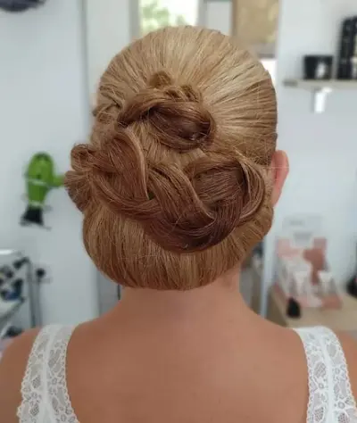 B&M Peluquería Unisex — Peluquería en El Jimenado