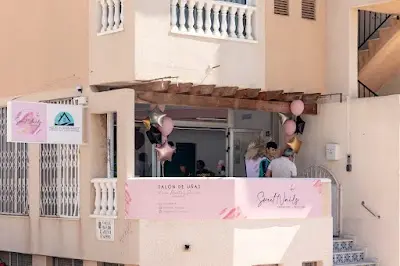 Sweet Nails | Salón de uñas — Peluquería en Torrevieja