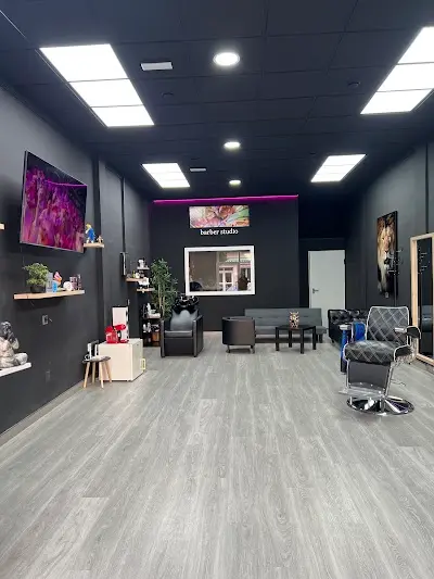 Marin studio — Barbería en Llano de Brujas