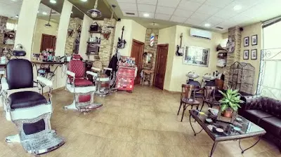 Moreno Stilistas — Barbería en Llano de Brujas