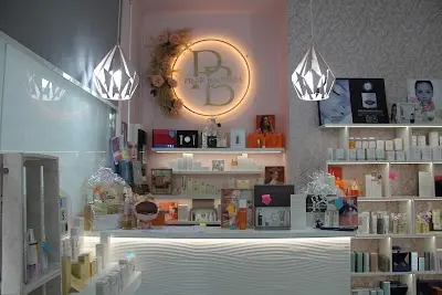 Pilar Bautista Clínica Estética — Peluquería en Elda