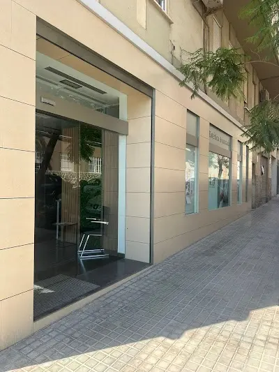 Laura Jiménez Estética Avanzada — Peluquería en Elx