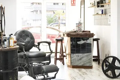 El Barbero Zurdo — Barbería en Molina de Segura