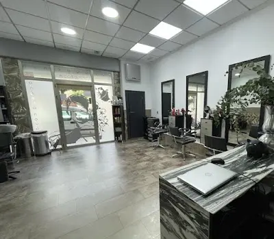 Angela Navarro — Peluquería en Almoradí