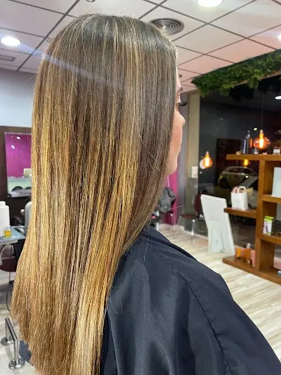 Alma Gallego — Peluquería en Santiago y Zaraíche