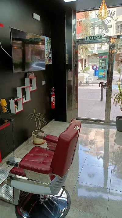Farouk — Peluquería en Orihuela