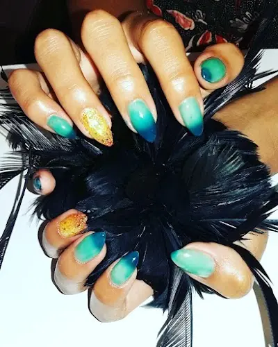 Salón Cristina by Daniel — Peluquería en Ciudad Quesada