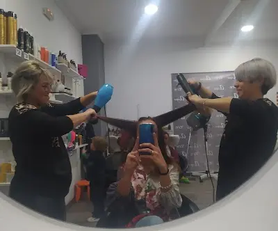 Acqua Peluquería — Peluquería en Elda