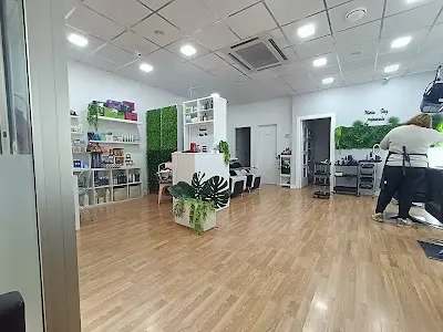 CB Montse Diaz PROFESIONALES peluqueria y estetica — Peluquería en Águilas
