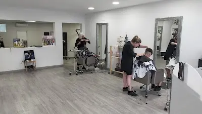 María Ángeles García — Peluquería en Petrer