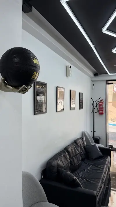 Los Ángeles Barberia — Peluquería en Caravaca de la Cruz