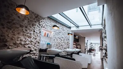 Salón Sinuan Art Hair — Peluquería en Villena