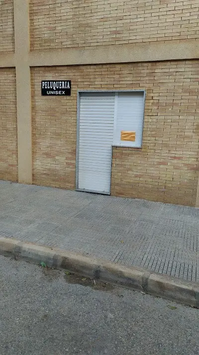 Peluquería unisex — Barbería en Cartagena