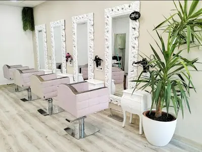 Aragón Estilistas — Peluquería en Murcia