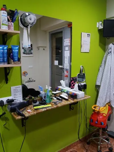 Peluquería Caballeros Por Los Pelos — Barbería en Lorca