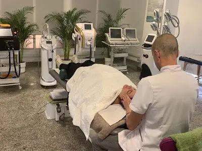 Somos Uno Center — Peluquería en Murcia