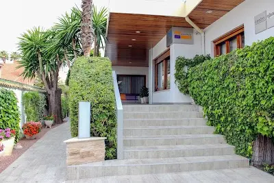 Centro Médico Elda — Peluquería en Elda