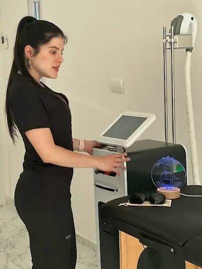 Centro de Estetica Royal Glow — Peluquería en Orihuela