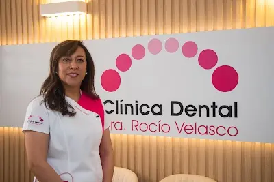 Clínica Dental Dra. Rocío Velasco — Peluquería en Albatera