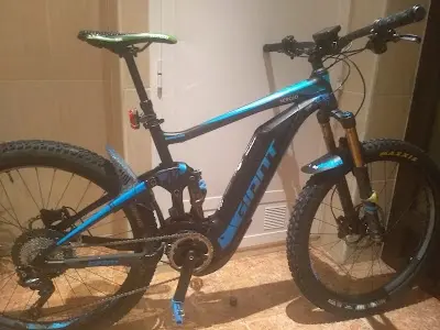 Peluqueria Antonio Pareja Caballeros — Barbería en Elx