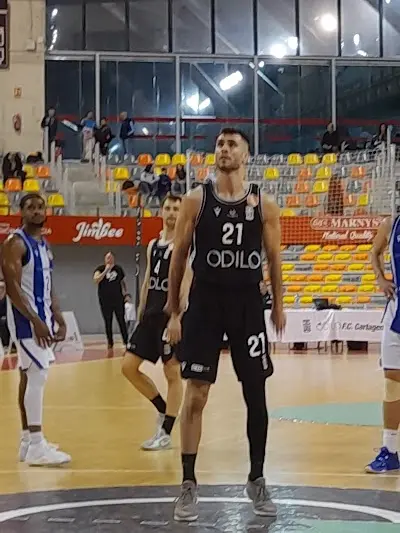 El Salón De Cris Peluqueria Unisex — Barbería en Cartagena